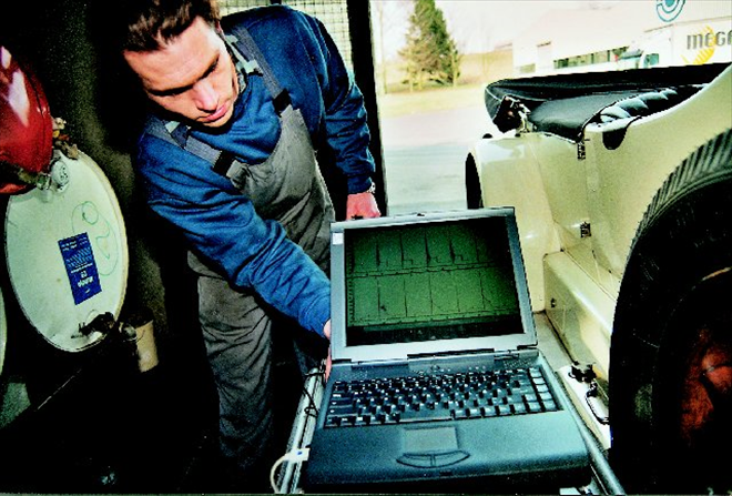 Bild 5: Die Einstellung wurde mit der Technik eines AVL DiScope 990 durchgeführt