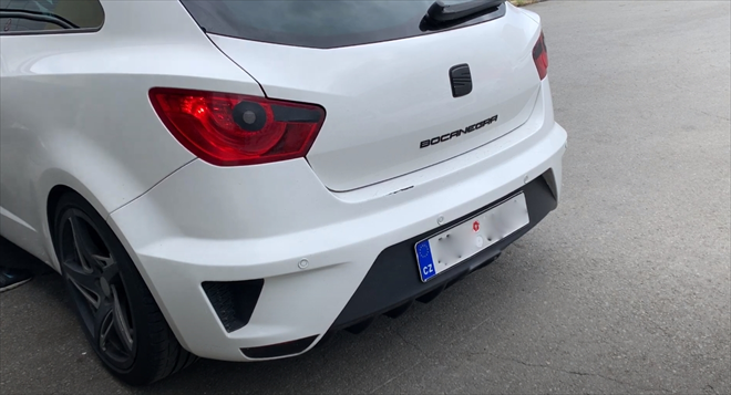 Sportliches Auto für junge Leute