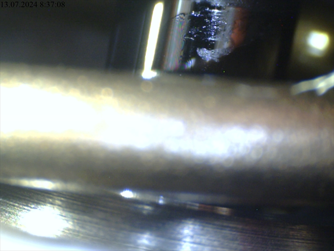 Microscopic damage of the pump piston