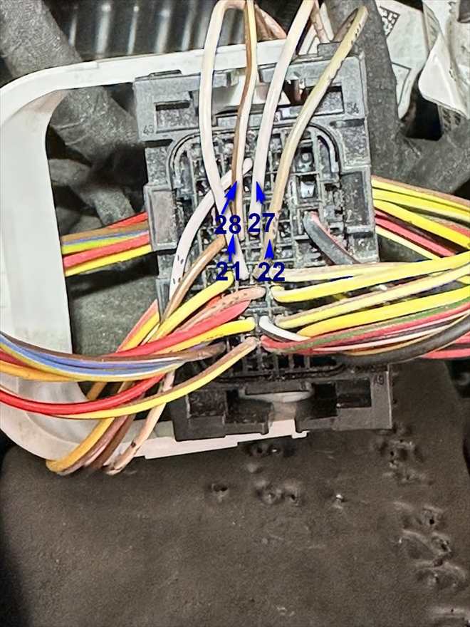 Záměna je buď v přiřazení pinů v jednotce k čidlům T15 a T50, nebo...